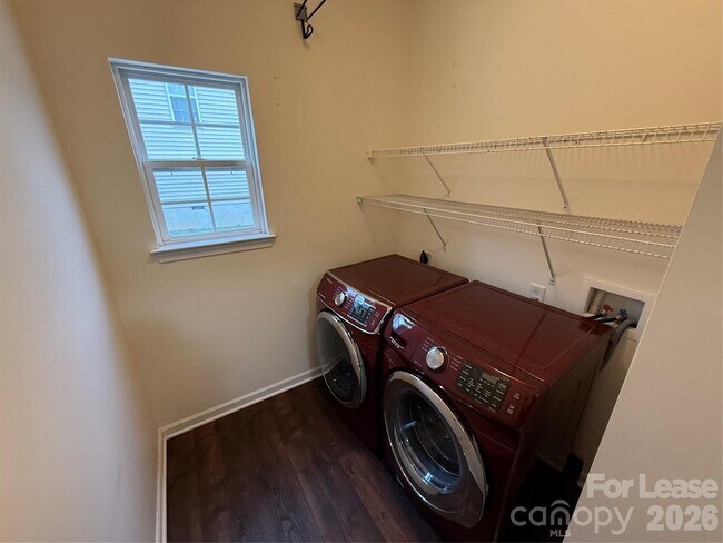 Building Photo - 15622 Troubadour Ln