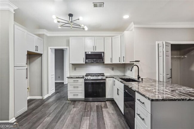 Building Photo - 2120 Sweetbirch Trail