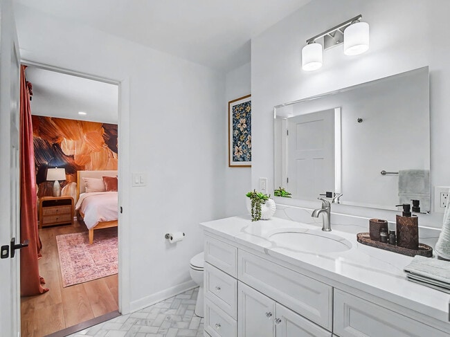 Building Photo - 28649 Jackson Rd