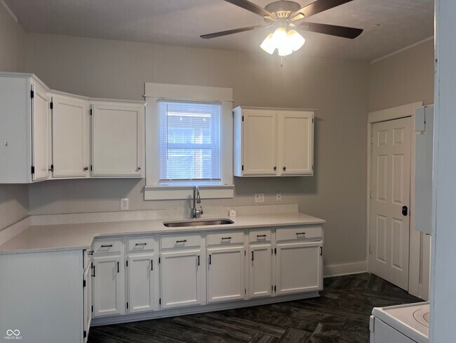 Building Photo - 2932 N Washington Blvd