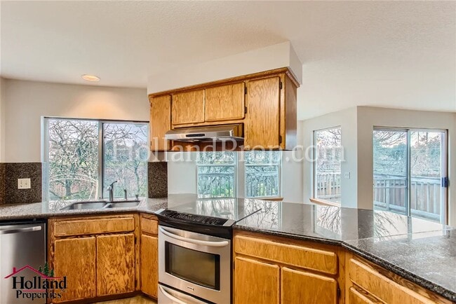 Building Photo - Gorgeous & Spacious Home 4 beds 3 bath!!!