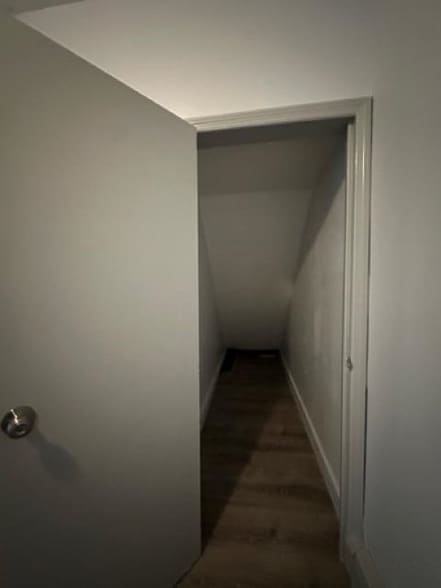 Building Photo - 98 Andrew St