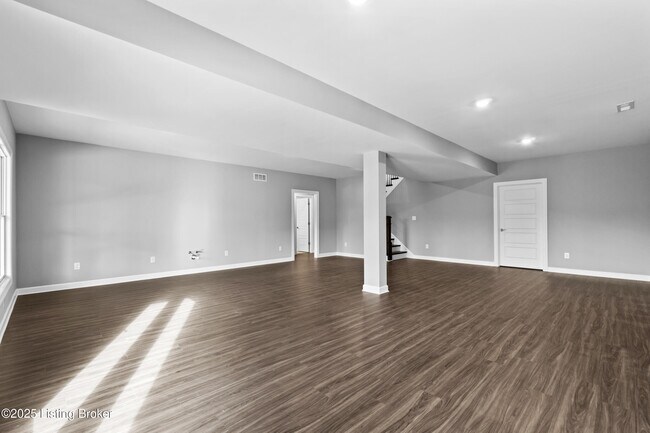 Building Photo - 5919 Ruby Fls Dr