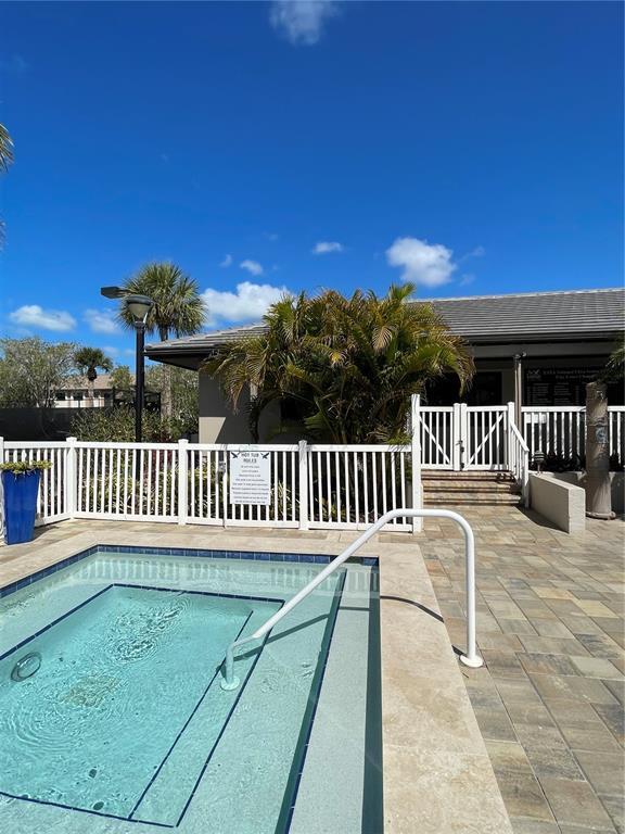 Building Photo - 1664 Starling Dr