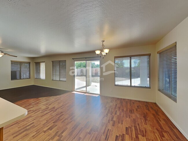 Building Photo - 11652 N 151st Ln