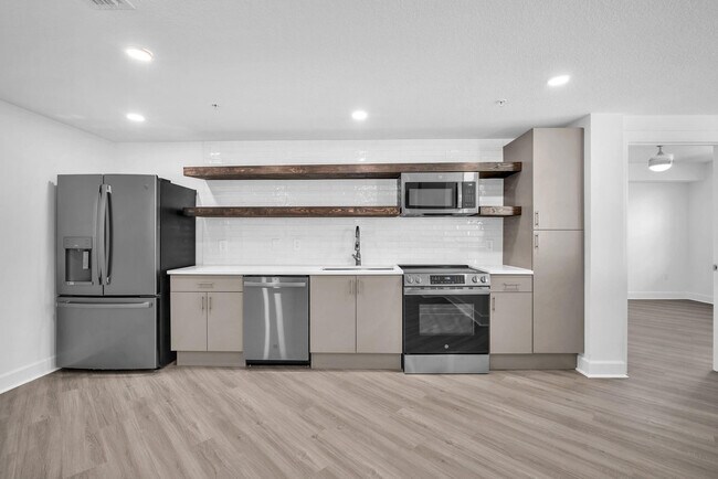 Building Photo - 4515 Main St