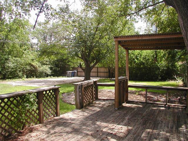 Building Photo - 10628 Benbrook Dr