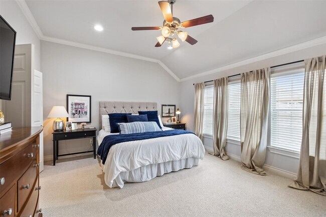 Building Photo - 2712 Sherwin St