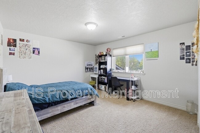 Building Photo - 9417 Vincenzo Dr