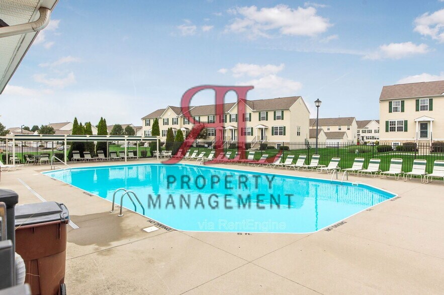 Building Photo - 6071 Phar Lap Dr