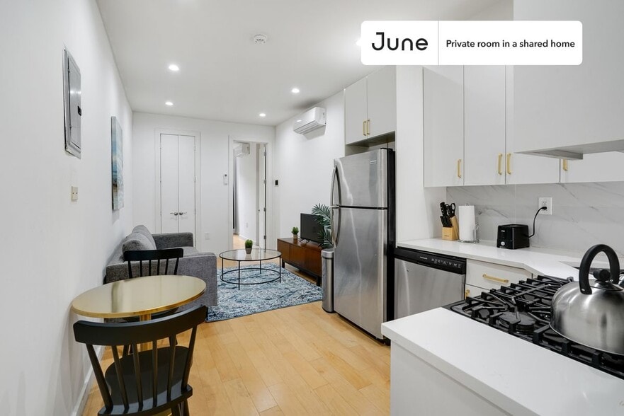 Building Photo - Room in Shared 4 bed/2 bath home in Bedford-Stuyvesant