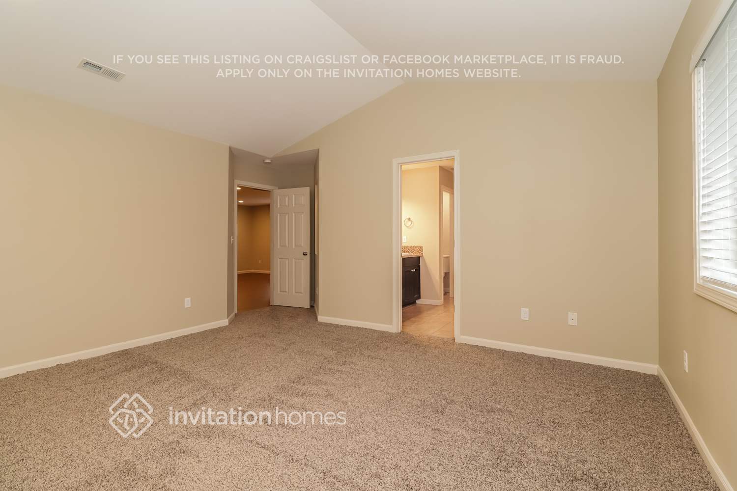 Building Photo - 16424 80th Ave E