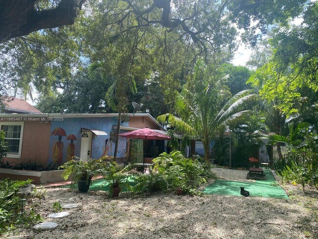 Building Photo - 1760 NE 144th St