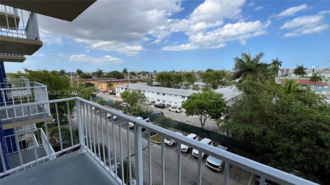 Building Photo - 4550 NW 9th St