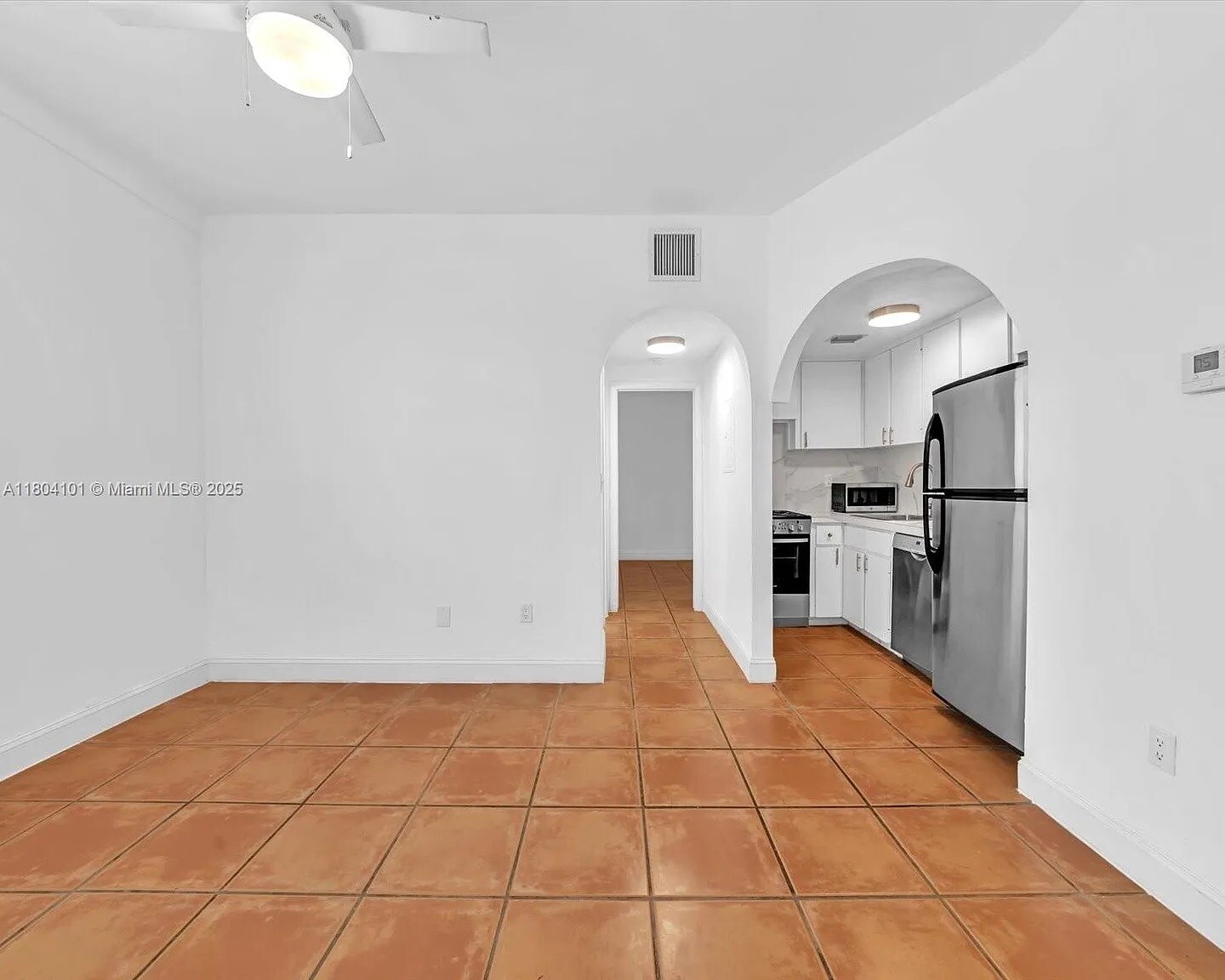 Building Photo - 1218 Drexel Ave