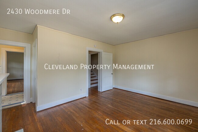 Building Photo - 2430 Woodmere Dr