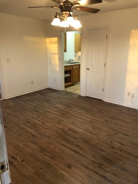 Living Room - 1503 Grissom Ln