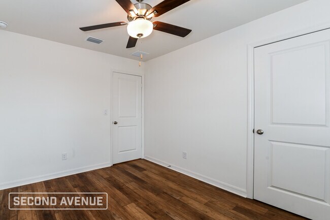 Building Photo - 1710 NW 18th St