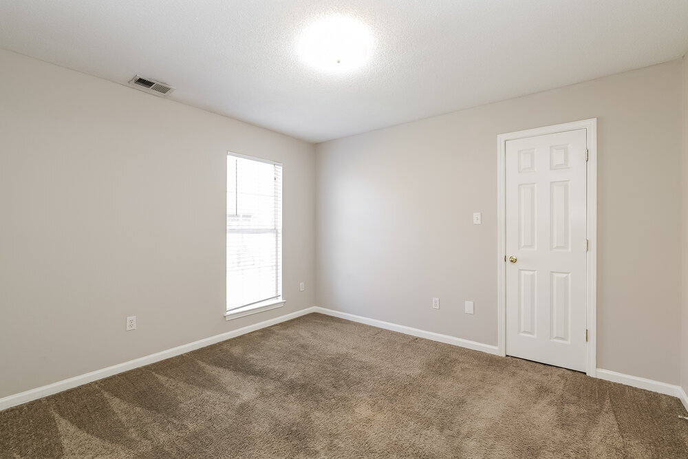 Building Photo - 2848 Rutherford Dr