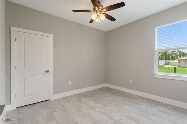 Building Photo - 3584 Laslo Ave