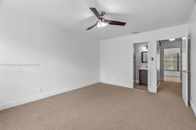 Building Photo - 2530 Coral Springs Dr