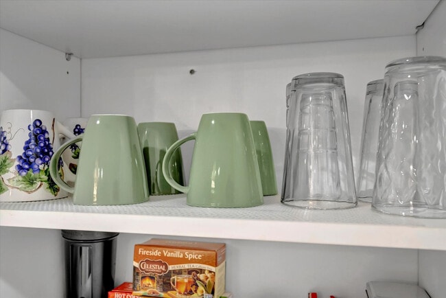 Building Photo - 4213 E Yukon St