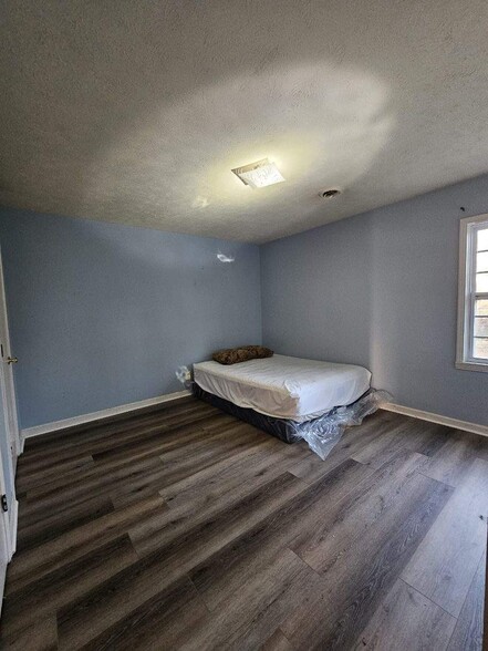 Building Photo - 248 Wessington Pl