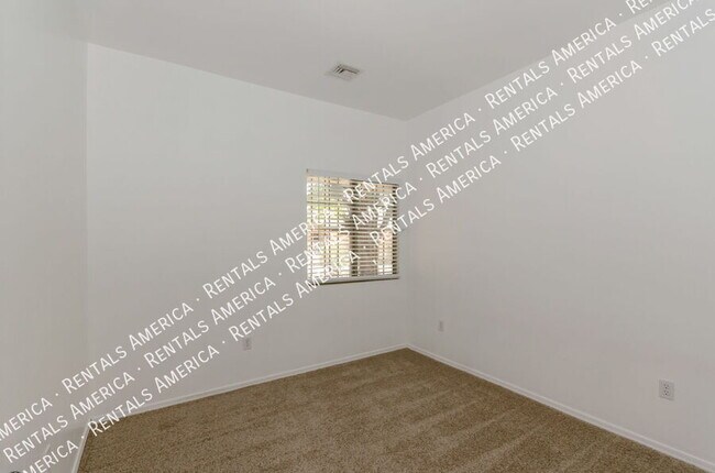 Building Photo - 10427 E Rita Ranch Crossing Cir