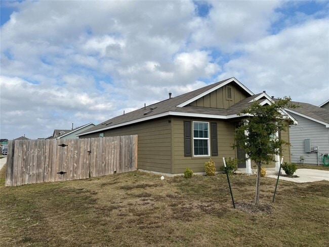 Building Photo - 13704 Knights Br Dr