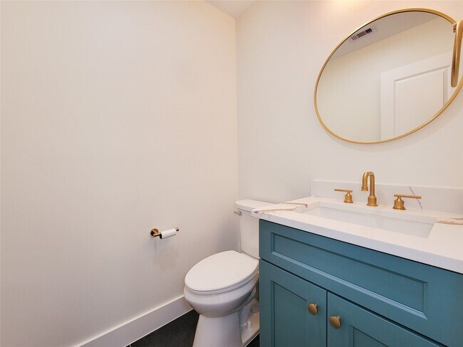 Building Photo - 20223 Laurel Lock Dr