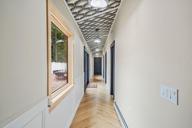 Building Photo - 415 Kaplan Ave