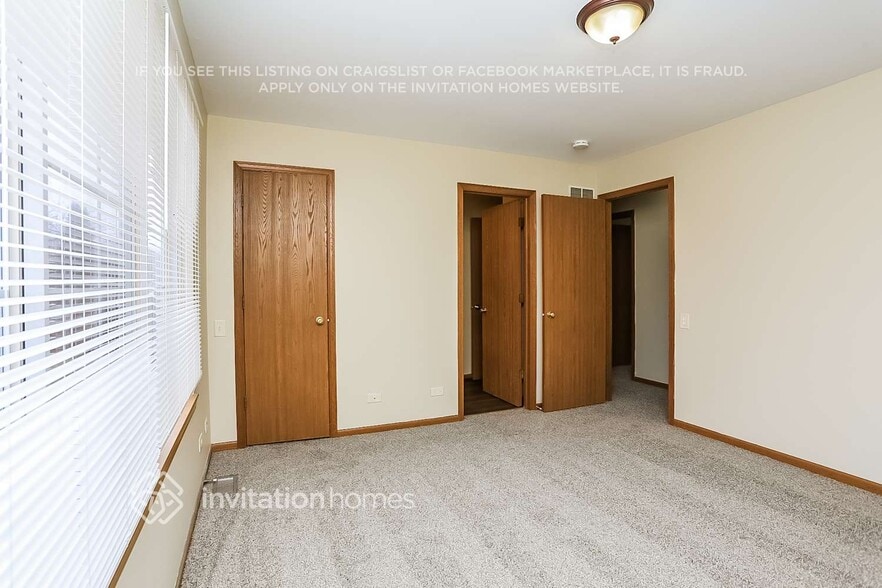 Building Photo - 1139 Pin Oak Trail