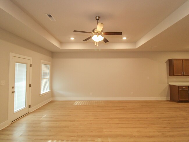 Building Photo - NEW Townhome in excellent location! MOVE I...