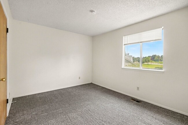 Building Photo - 17649 E Loyola Dr