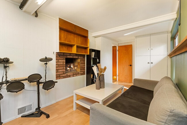 Building Photo - 10828 23rd Ave NE