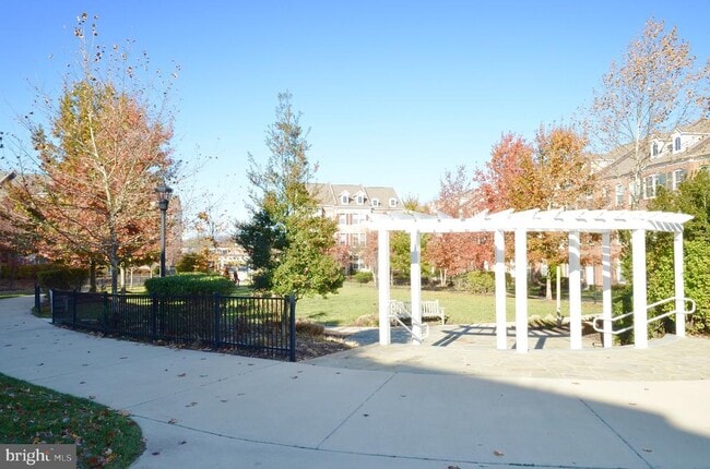 Building Photo - 3053 Waterloo Ln