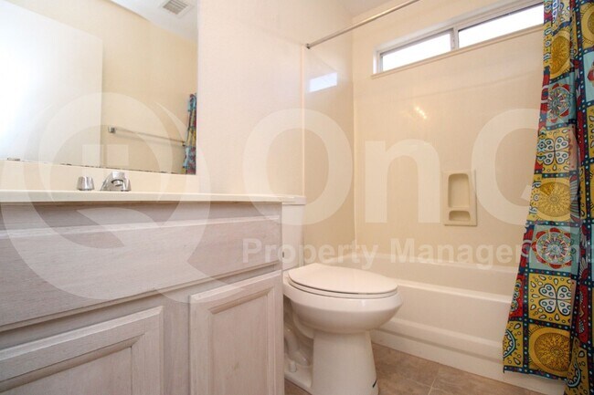 Building Photo - 2316 E Kelton Ln