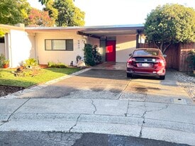 Building Photo - 4708 McNeese Ct