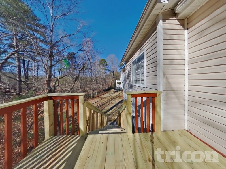 Building Photo - 7205 Brittany Way