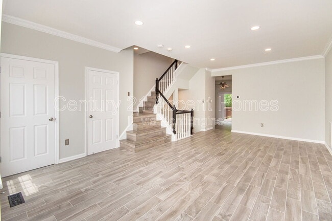 Building Photo - 5522 Jowett Ct