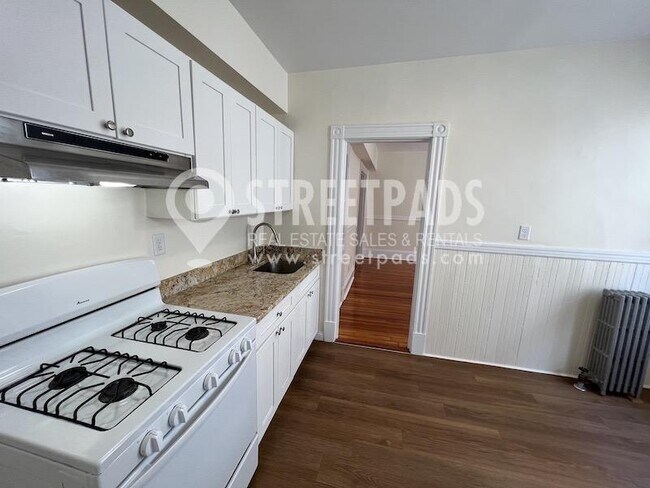 Building Photo - 2 bedroom in Cambridge MA 02139