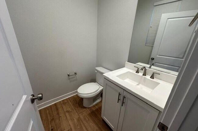 Building Photo - 8315 N Peyton Way