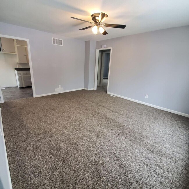 Building Photo - Charming 4-Bedroom Home Near Downtown & Kellogg