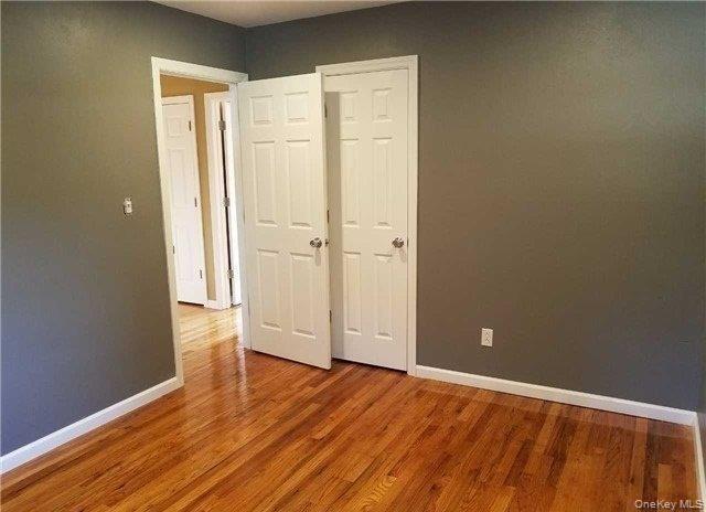 Building Photo - 17 Hallock St