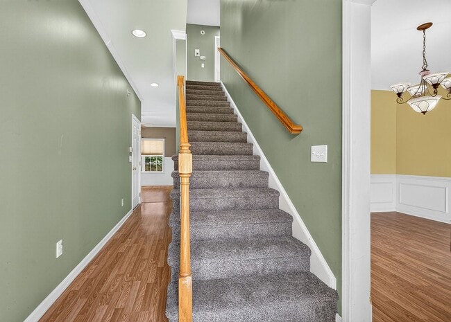 Building Photo - 8727 Evangeline Dr