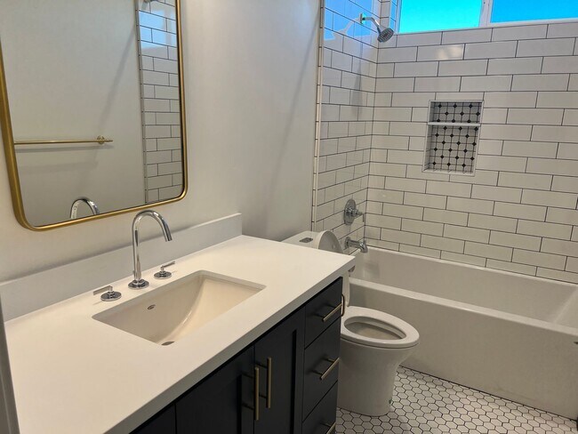 Building Photo - Custom 4 Bedroom + Office - Clover Creek Preserve