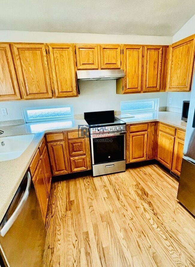 Building Photo - 10430 W 83rd Ave