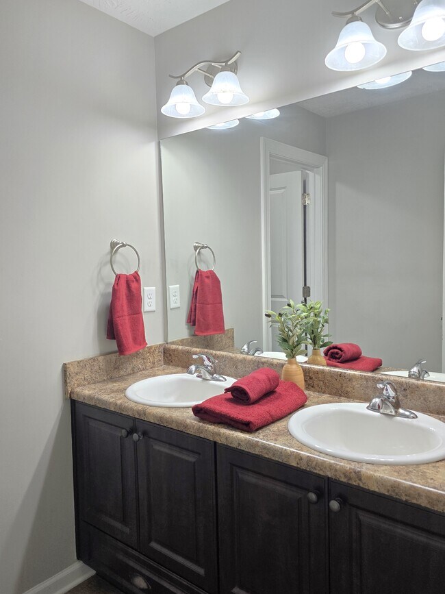 Building Photo - 840 Williford Run Dr