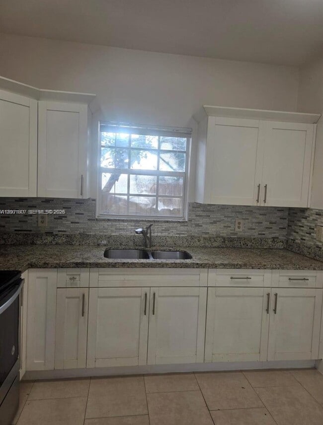 Building Photo - 9740 NW 5th Ave