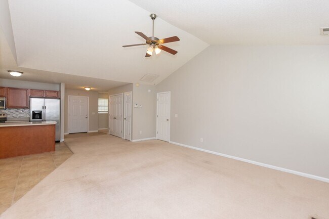 Building Photo - MOVE-IN READY